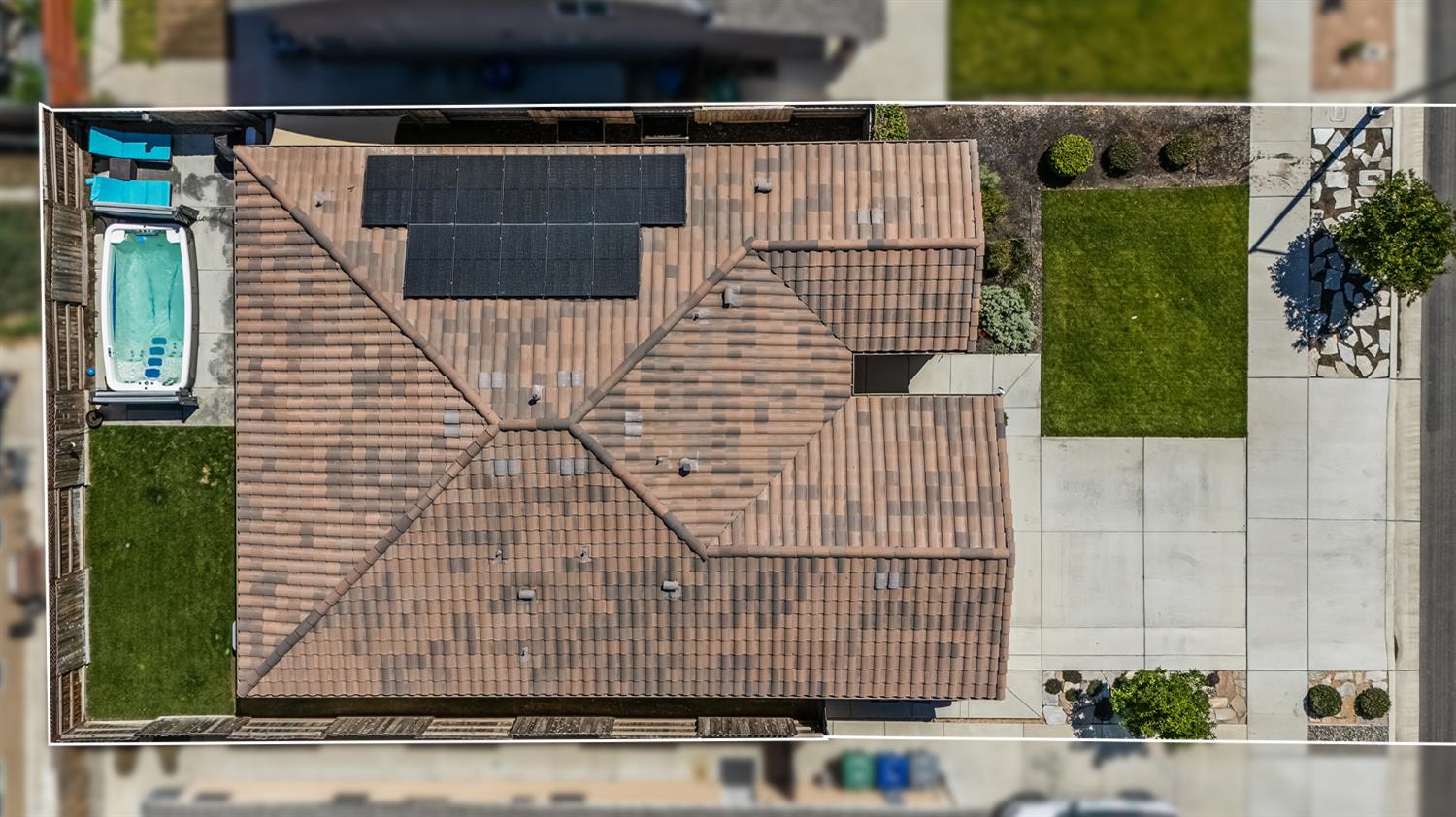 174 S Karen Ave, Kerman, CA 93630