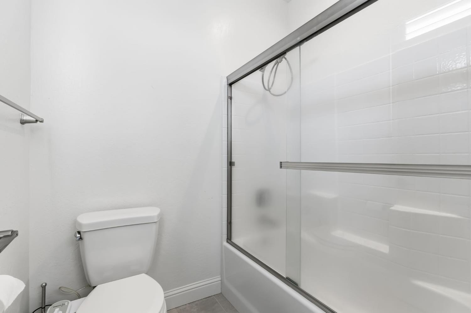 4188 N Contessa Ave, Fresno, CA 93723