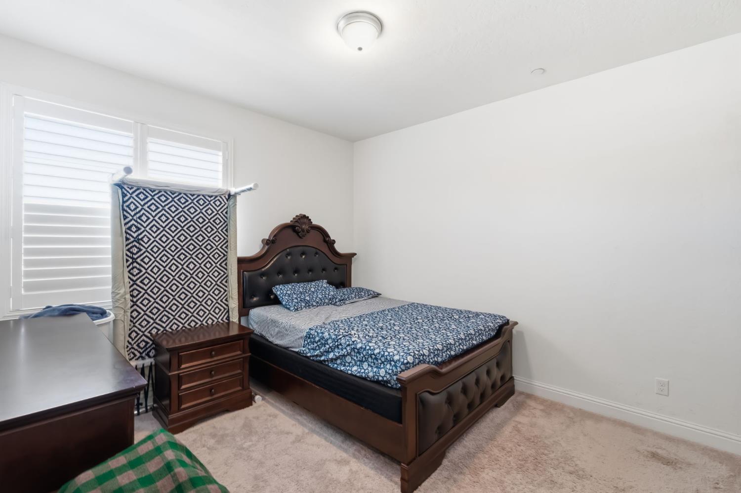 4188 N Contessa Ave, Fresno, CA 93723