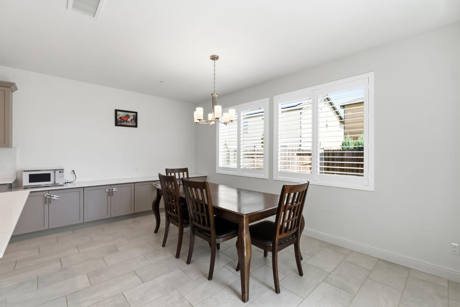 4188 N Contessa Ave, Fresno, CA 93723