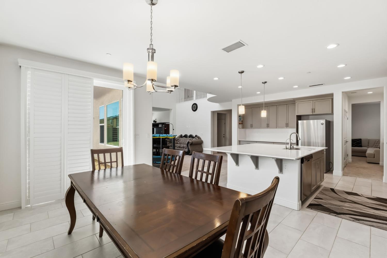 4188 N Contessa Ave, Fresno, CA 93723