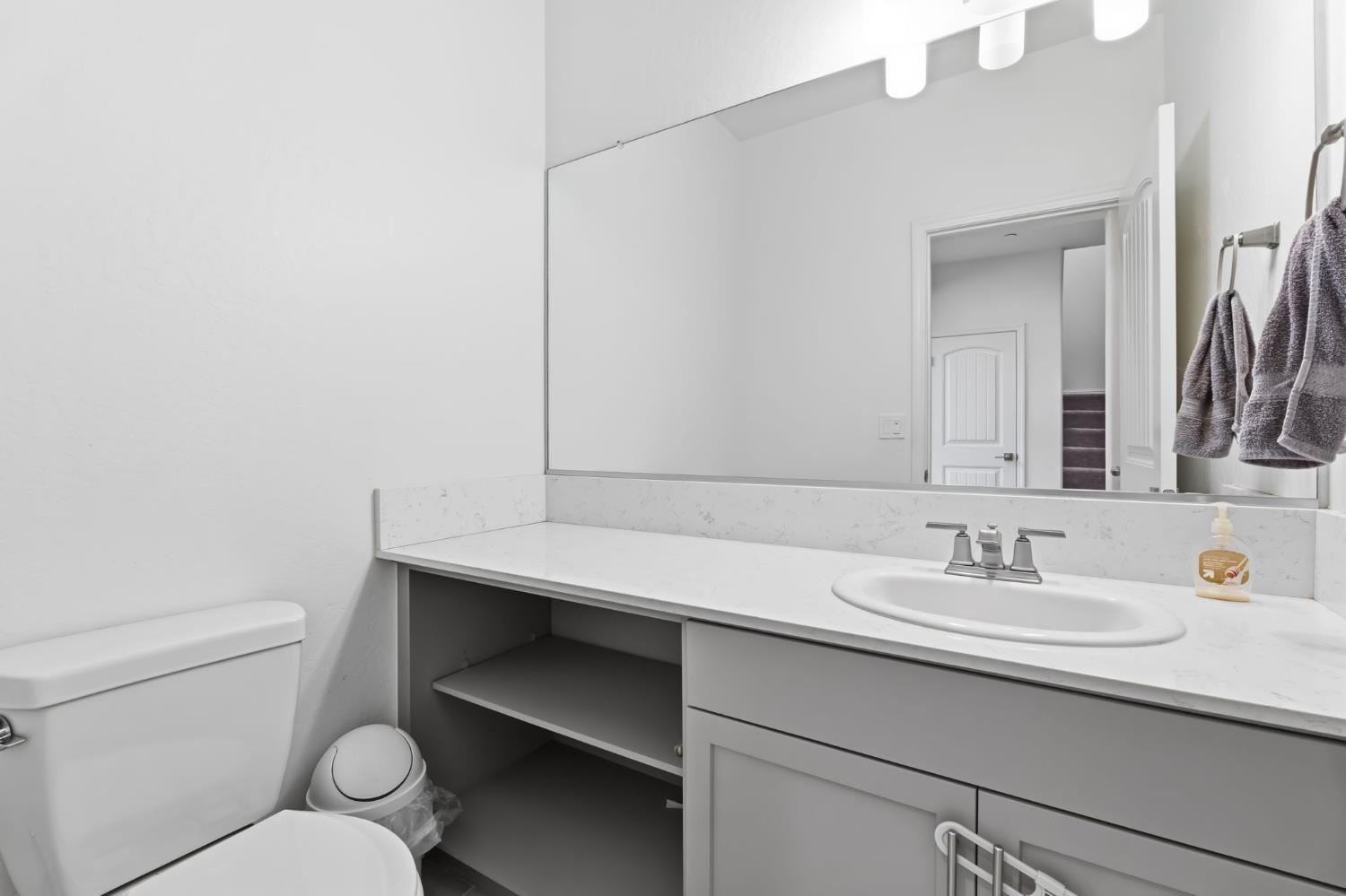 4188 N Contessa Ave, Fresno, CA 93723