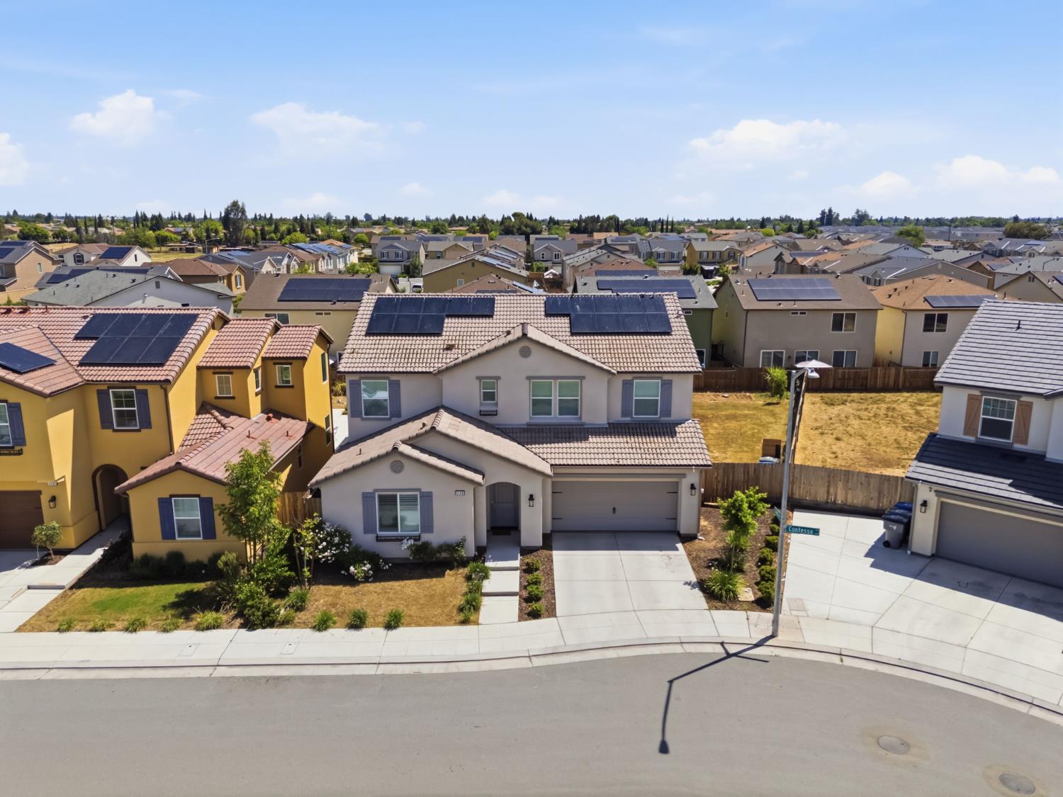 4188 N Contessa Ave, Fresno, CA 93723