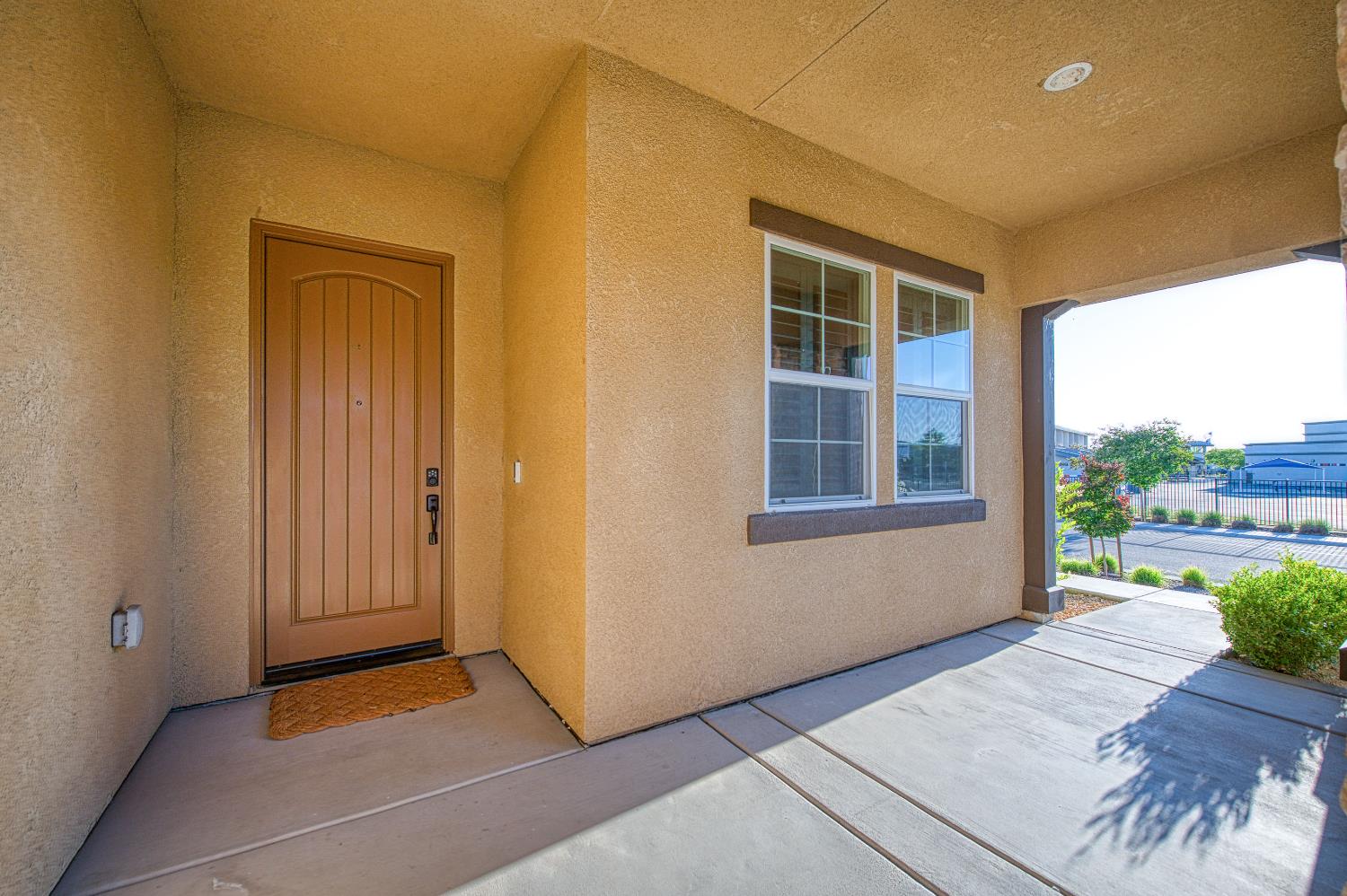 912 Vineyard Ct, Madera, CA 93636