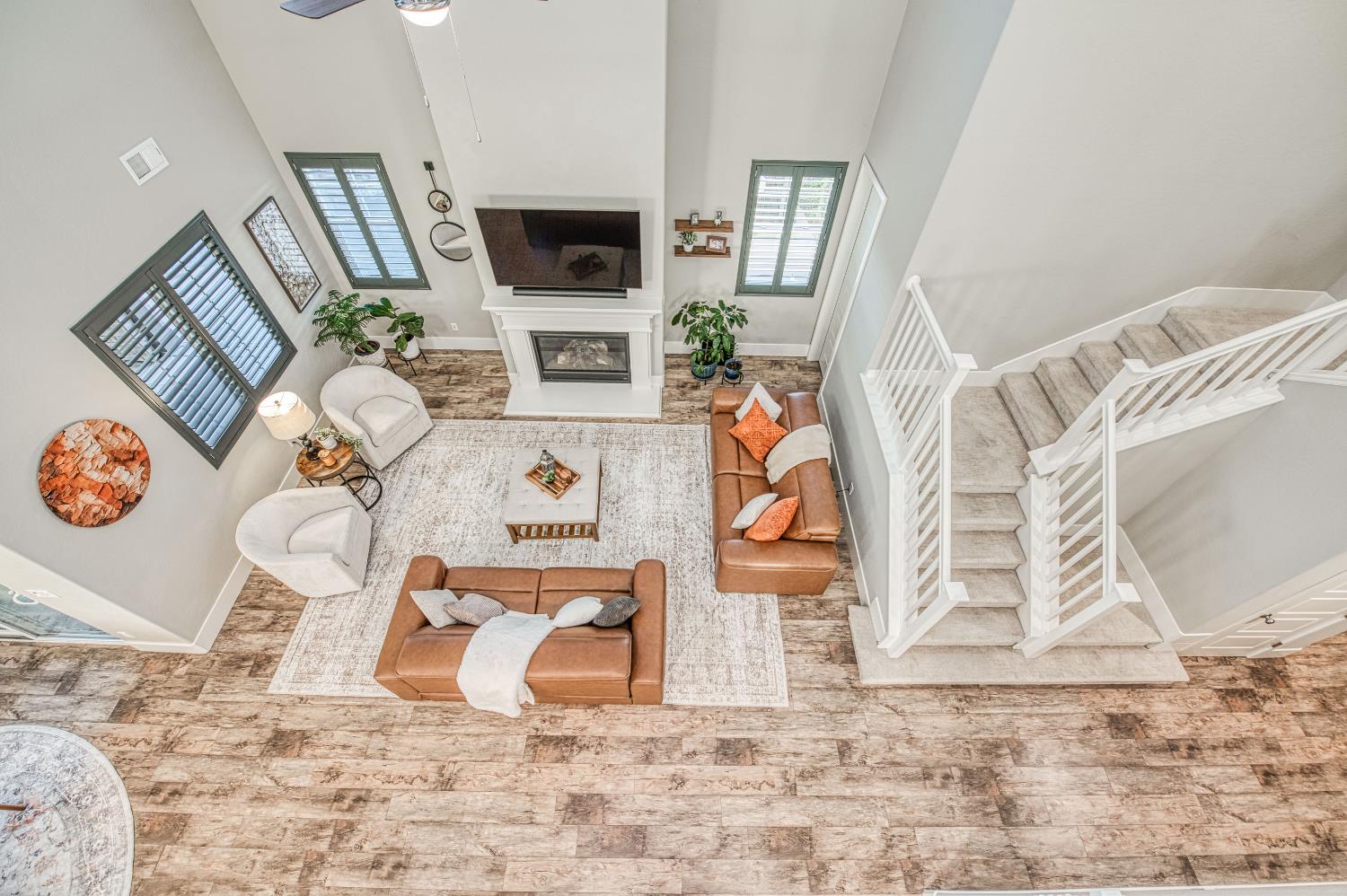 912 Vineyard Ct, Madera, CA 93636