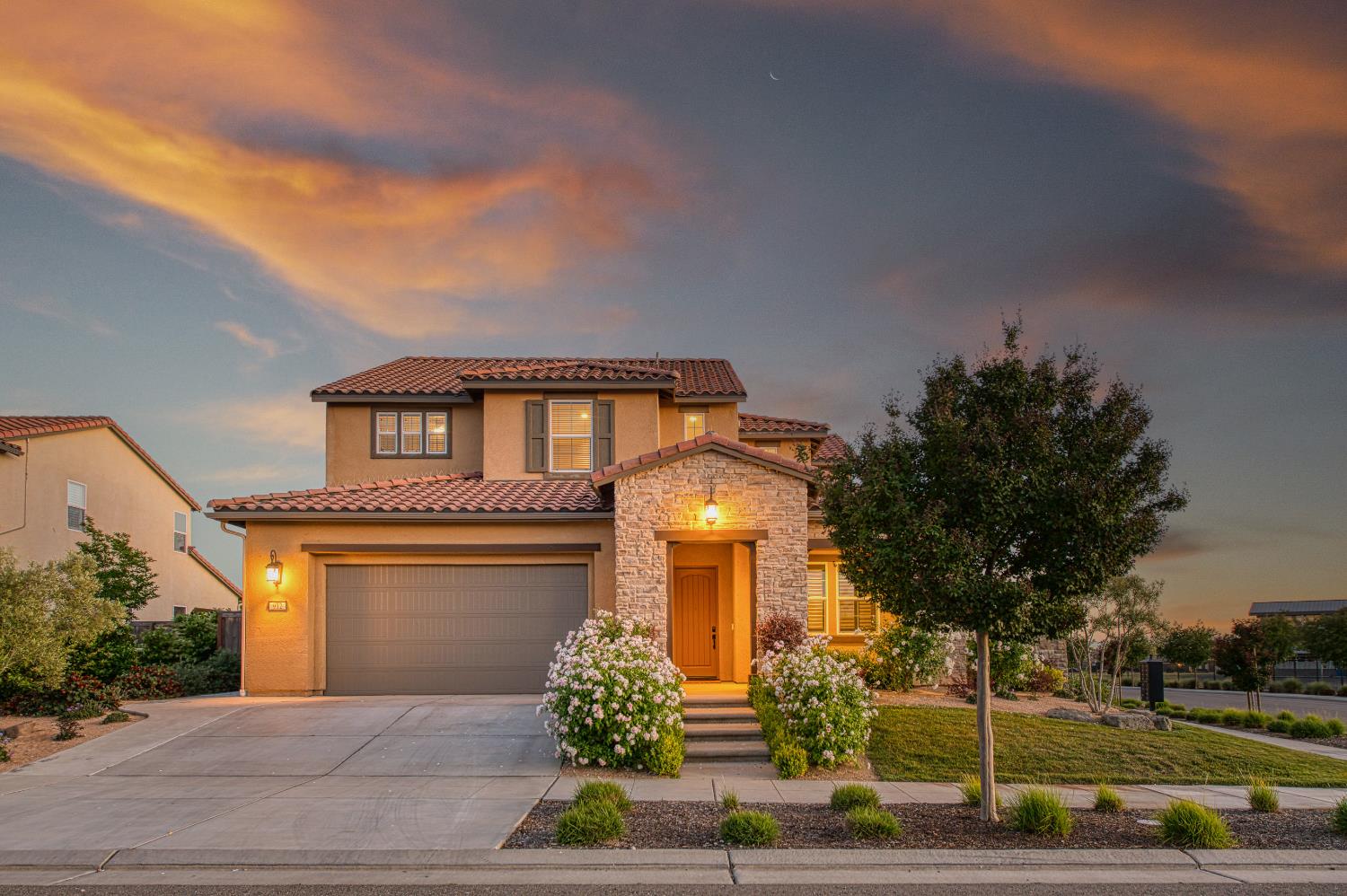 912 Vineyard Ct, Madera, CA 93636