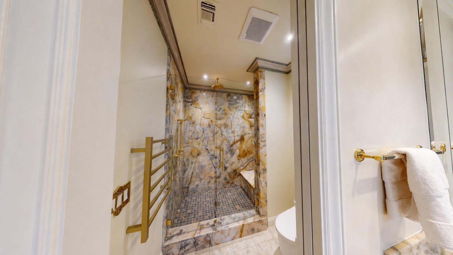 2635 W Lake Van Ness Cir, Fresno, CA 93711