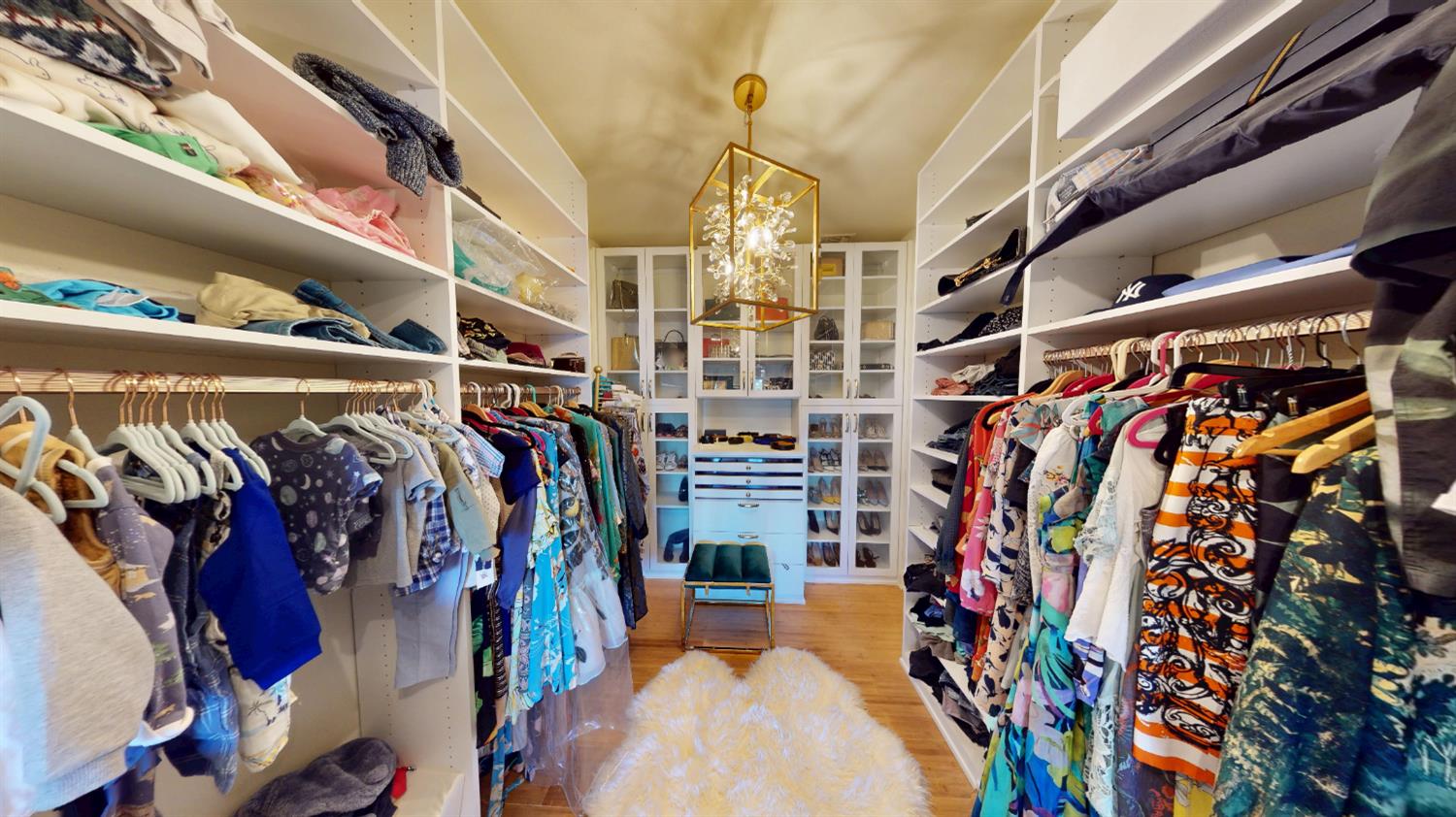 2635 W Lake Van Ness Cir, Fresno, CA 93711