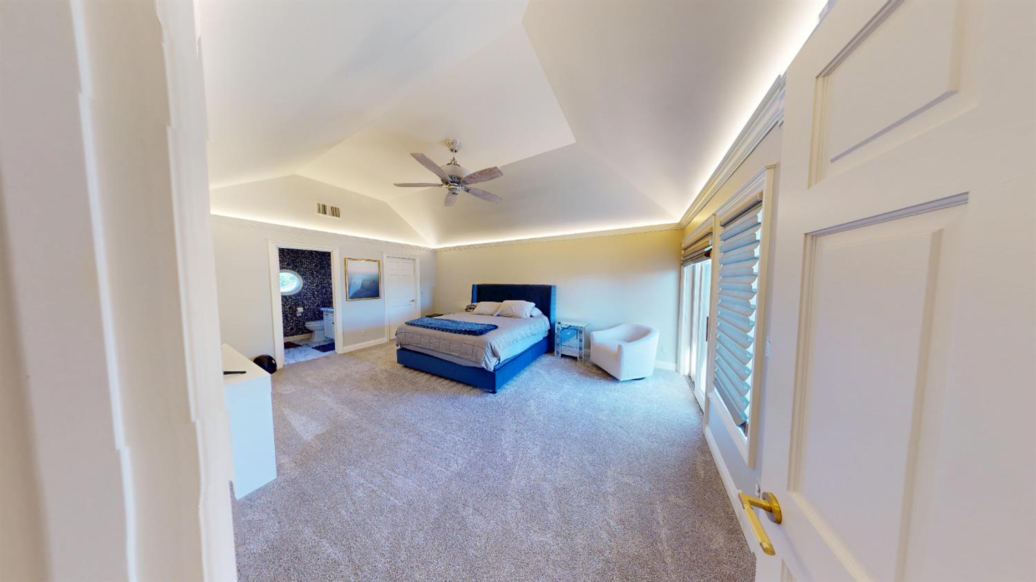 2635 W Lake Van Ness Cir, Fresno, CA 93711