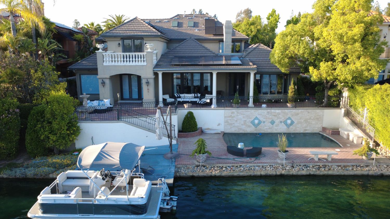 2635 W Lake Van Ness Cir, Fresno, CA 93711