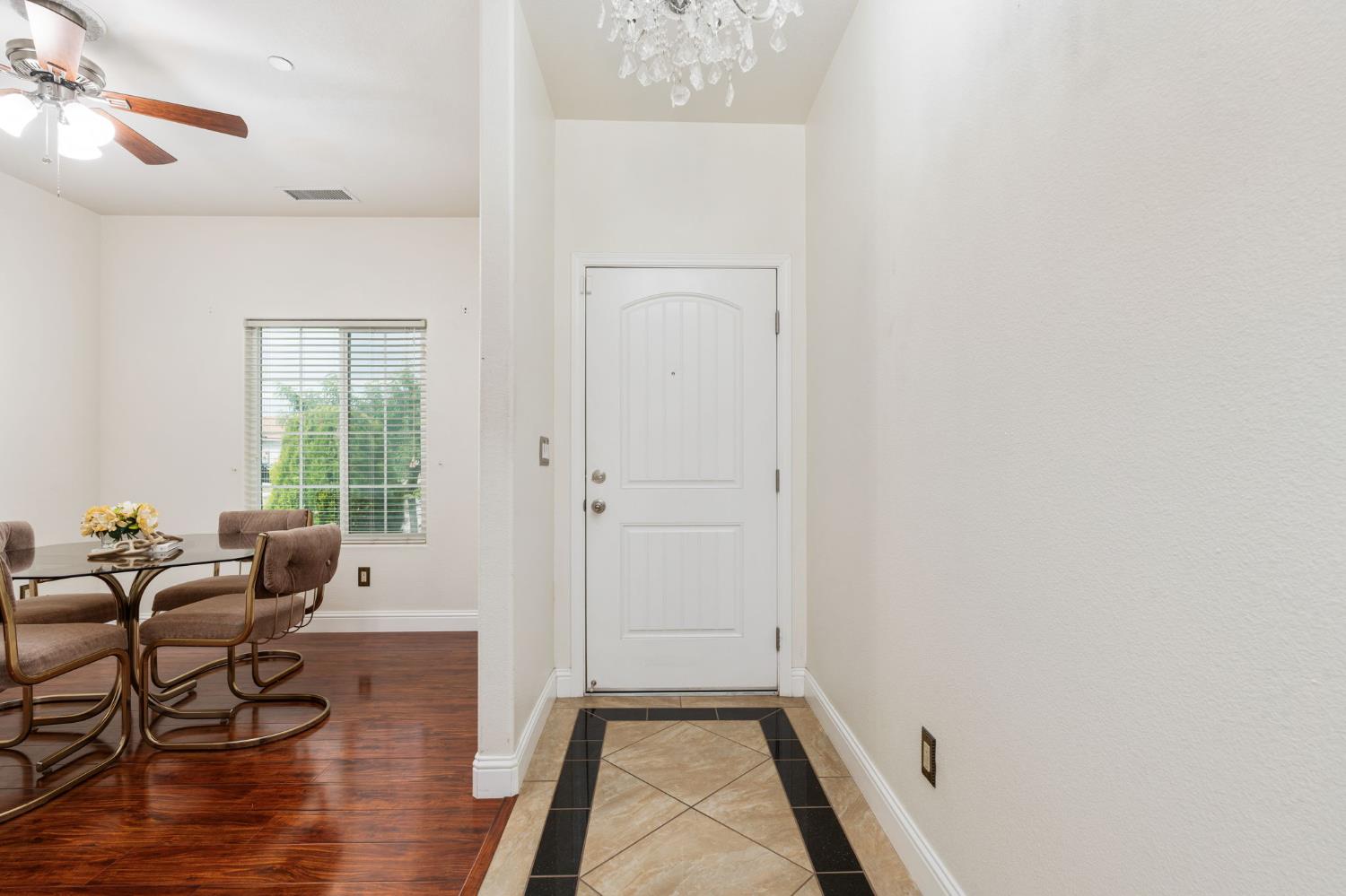 4670 N Constance Ave, Fresno, CA 93722