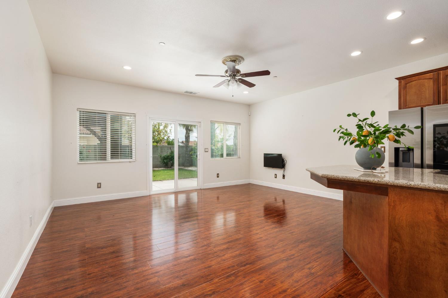 4670 N Constance Ave, Fresno, CA 93722