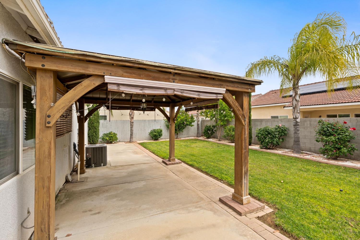 4670 N Constance Ave, Fresno, CA 93722