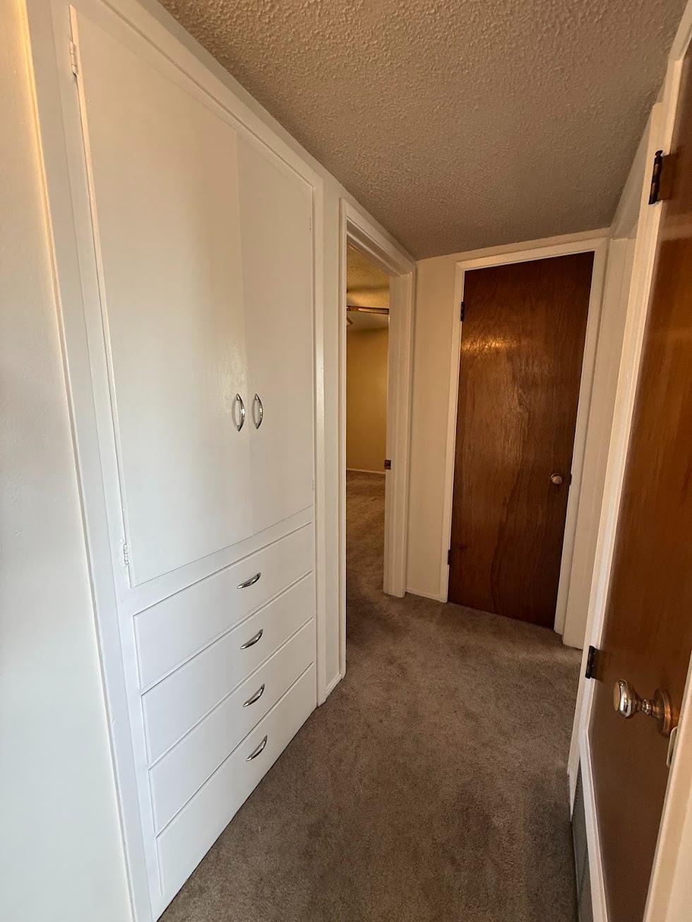 257 N Roberts Pl, Dinuba, CA 93618