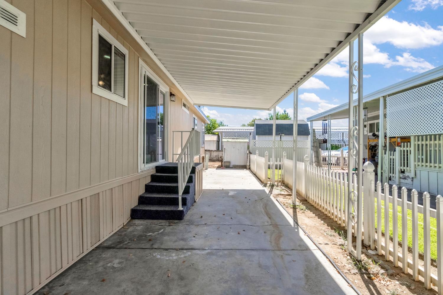 1218 E Cleveland Ave #103, Madera, CA 93638