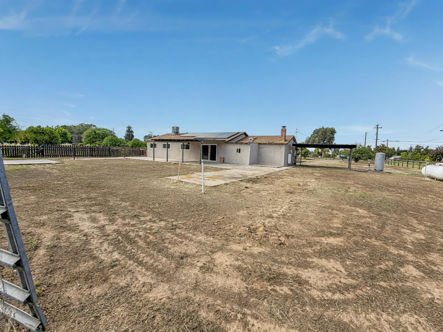 7403 E Alluvial Ave, Clovis, CA 93619