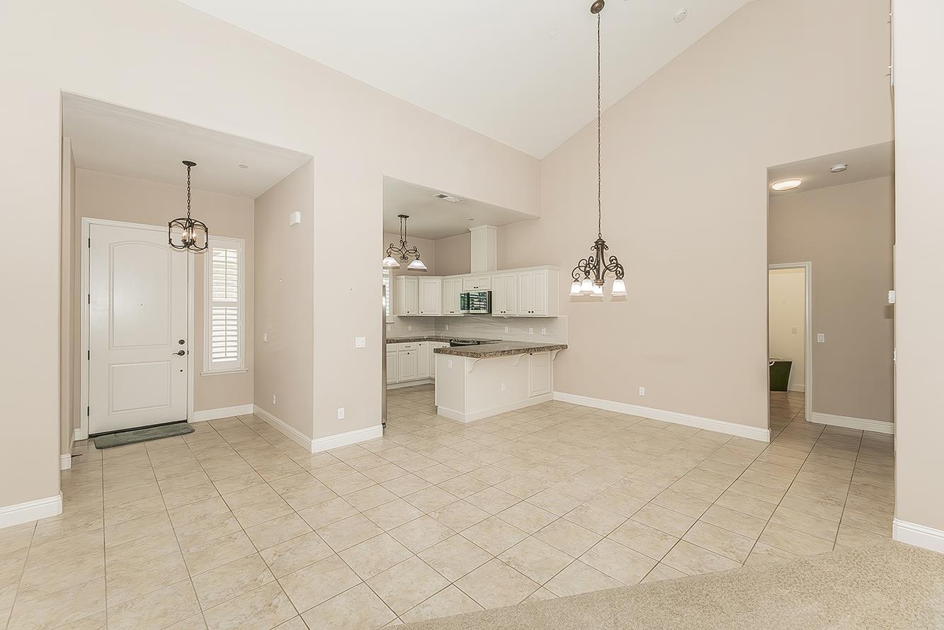 2047 S Church Ave, Reedley, CA 93654