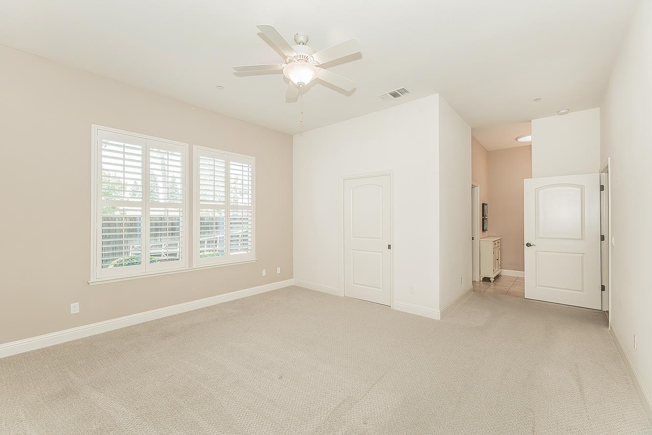 2047 S Church Ave, Reedley, CA 93654