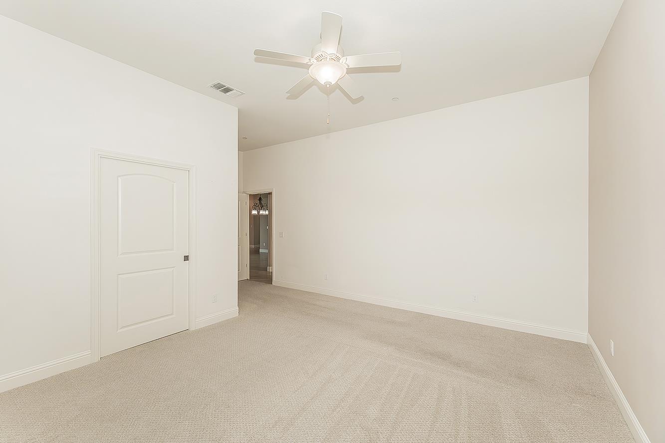 2047 S Church Ave, Reedley, CA 93654