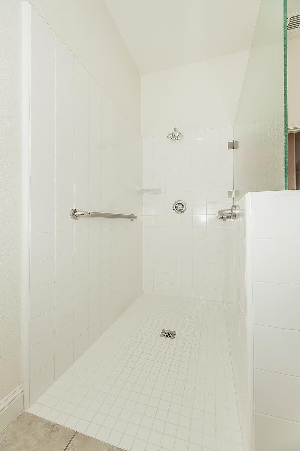 2047 S Church Ave, Reedley, CA 93654