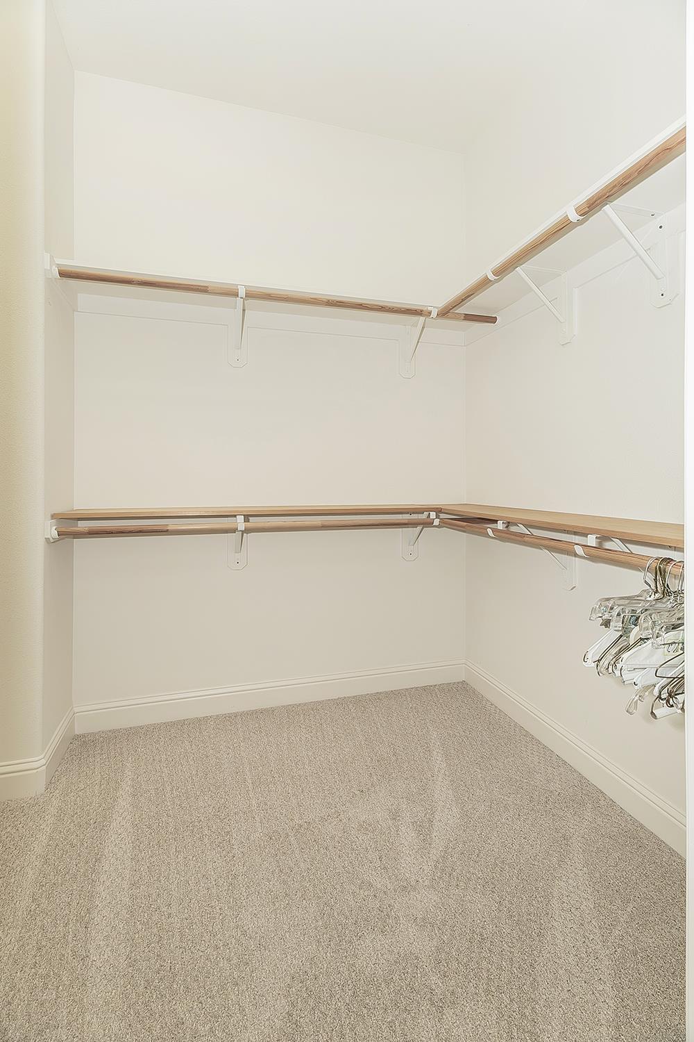 2047 S Church Ave, Reedley, CA 93654