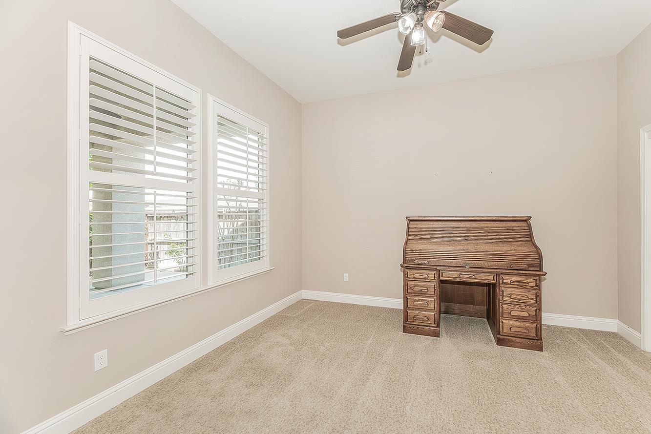 2047 S Church Ave, Reedley, CA 93654