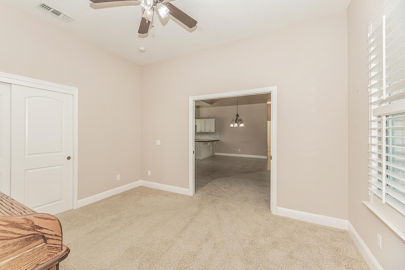 2047 S Church Ave, Reedley, CA 93654