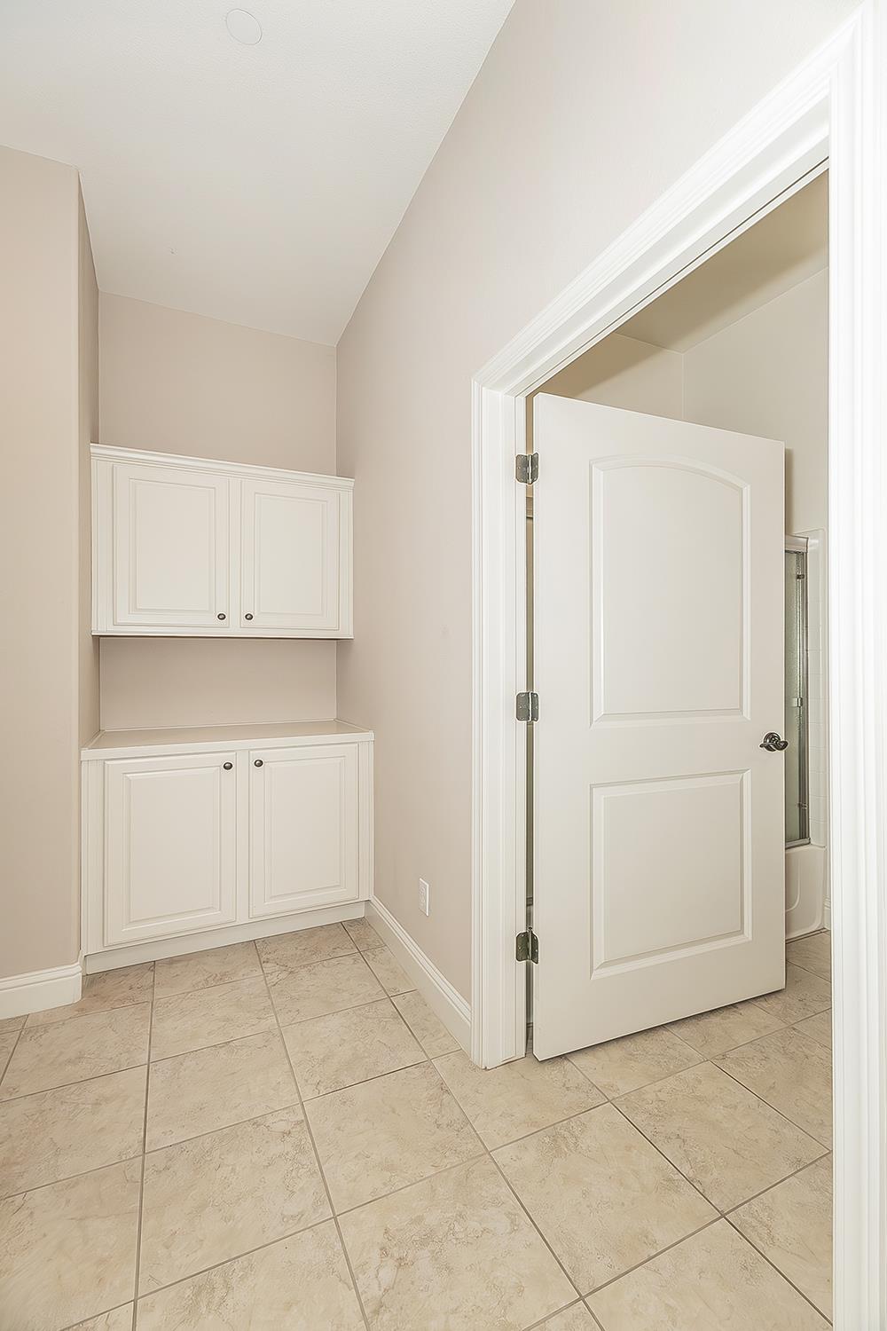 2047 S Church Ave, Reedley, CA 93654