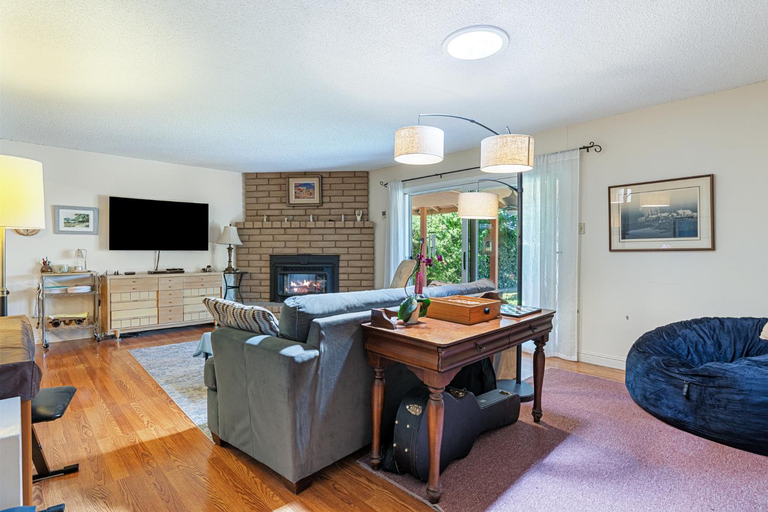 308 Dartmouth Ave, Coalinga, CA 93210