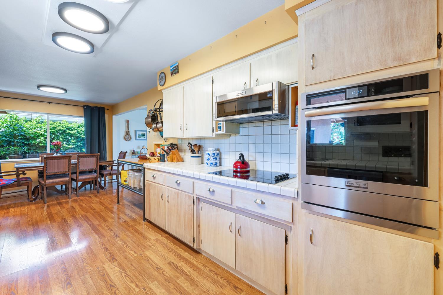 308 Dartmouth Ave, Coalinga, CA 93210