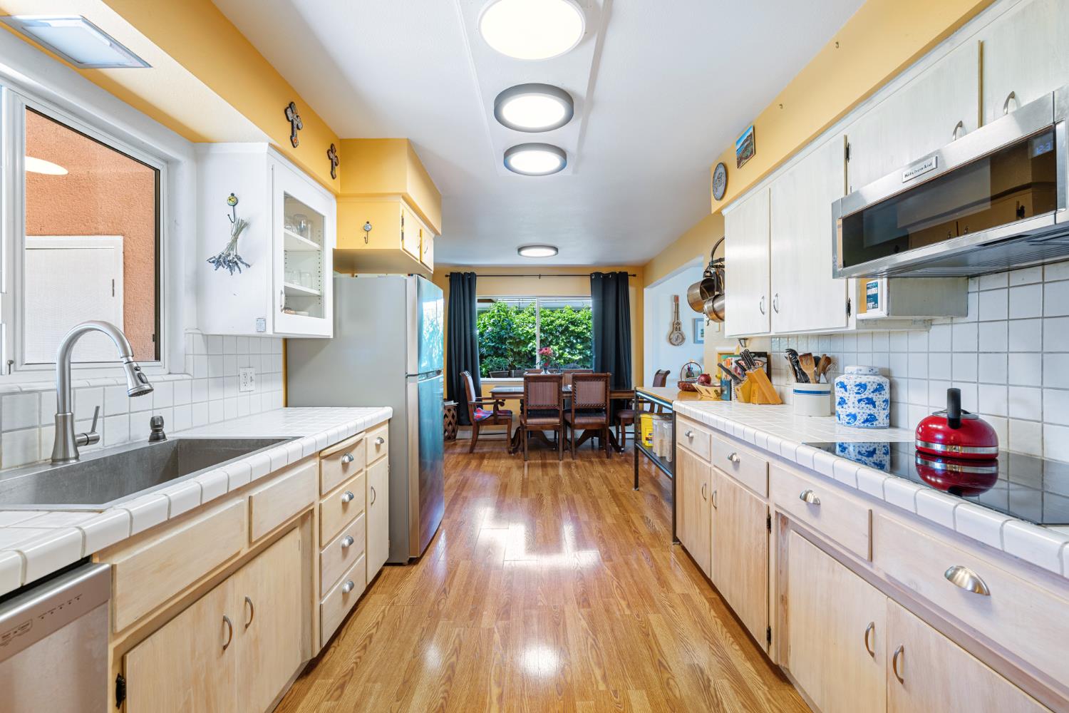 308 Dartmouth Ave, Coalinga, CA 93210