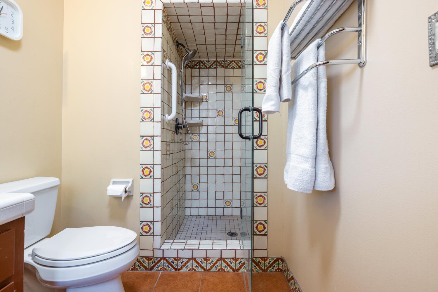 308 Dartmouth Ave, Coalinga, CA 93210