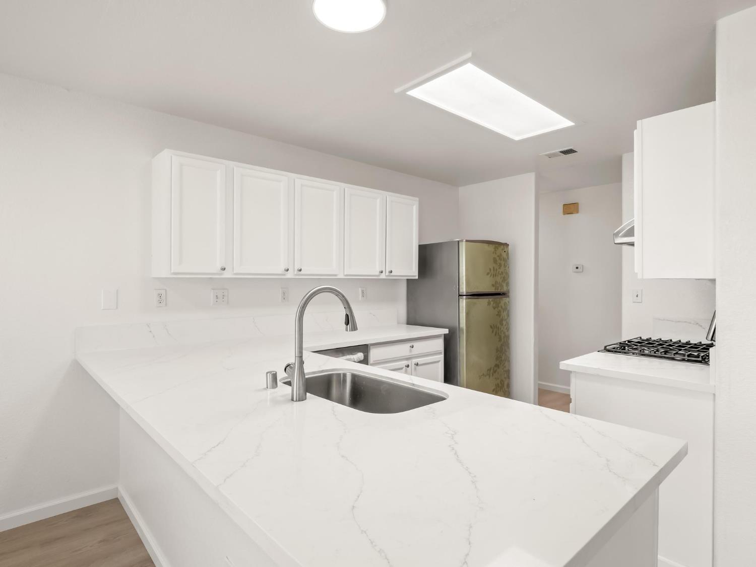 4068 W Weldon Ave, Fresno, CA 93722