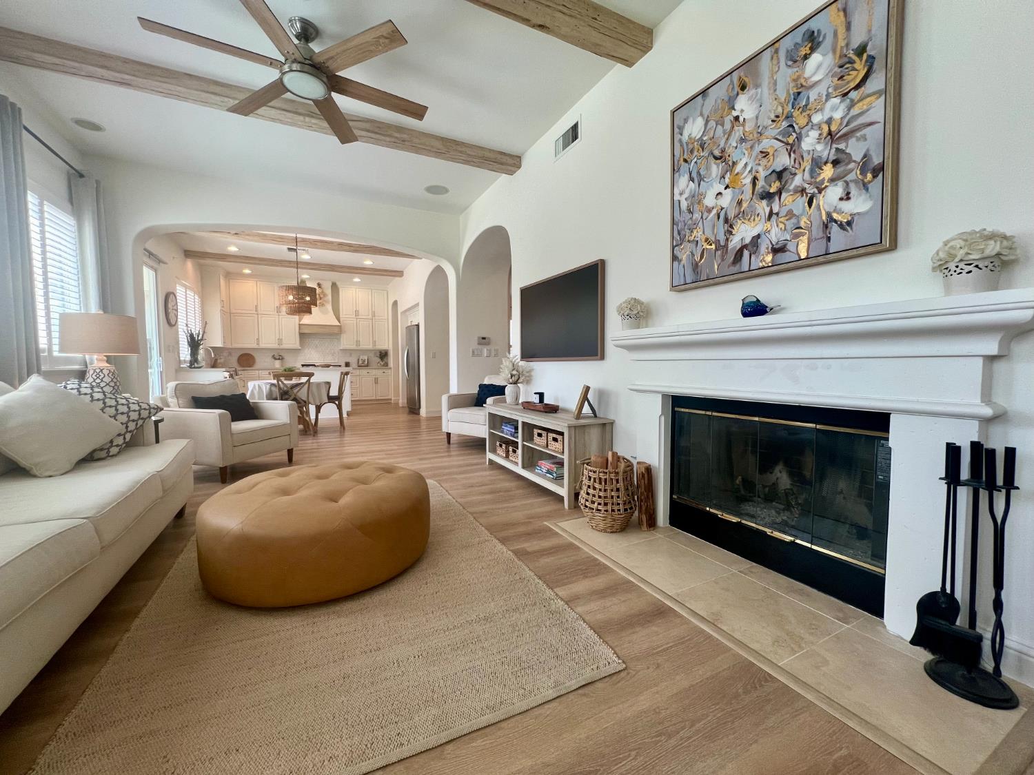 1902 Everglade Ave, Clovis, CA 93619