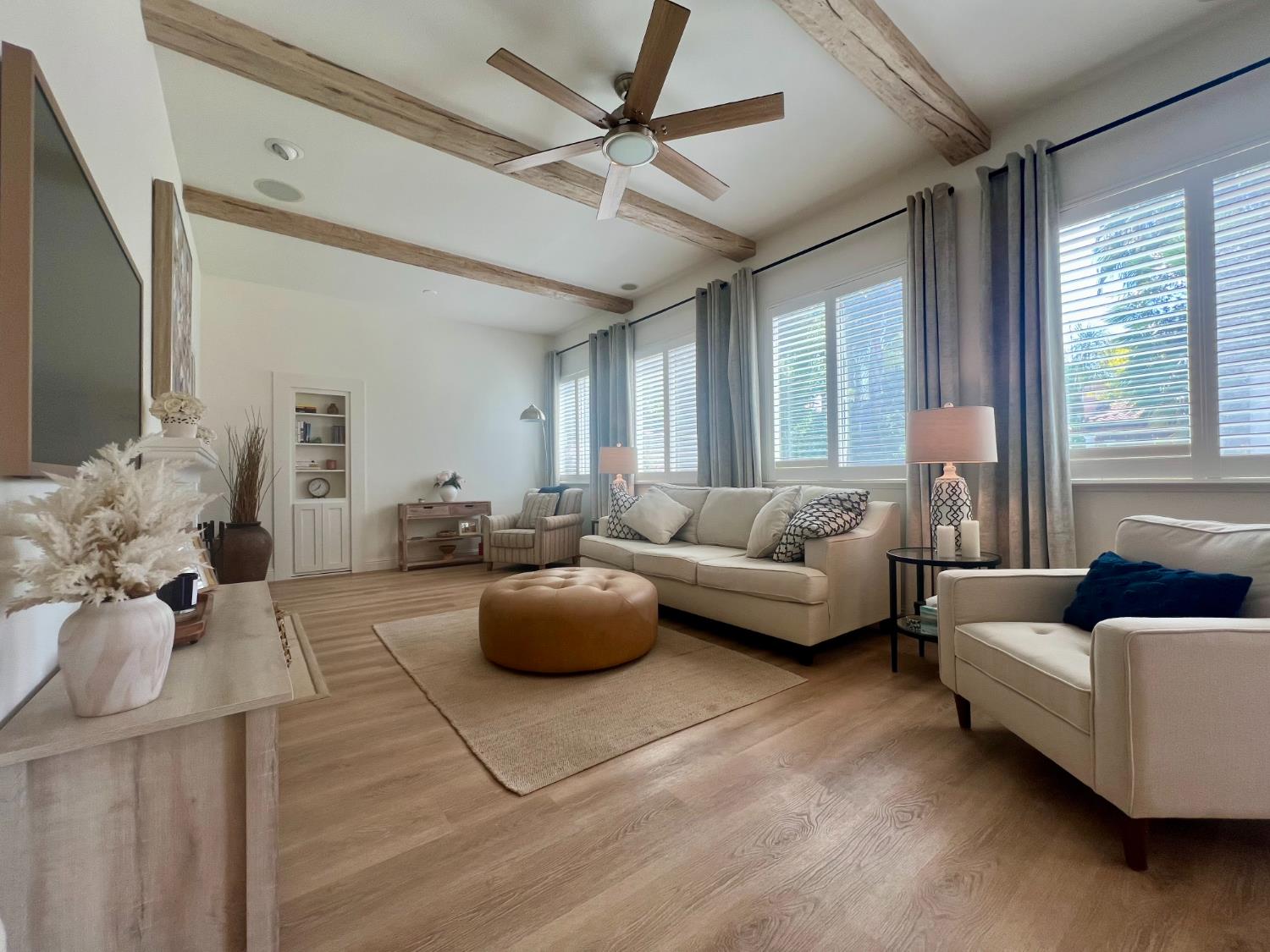 1902 Everglade Ave, Clovis, CA 93619