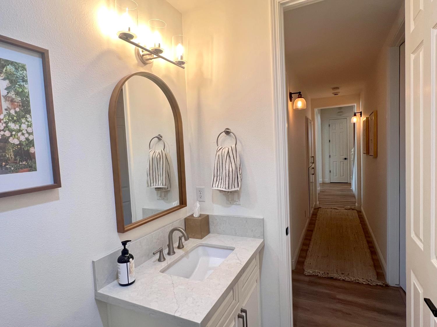 1902 Everglade Ave, Clovis, CA 93619
