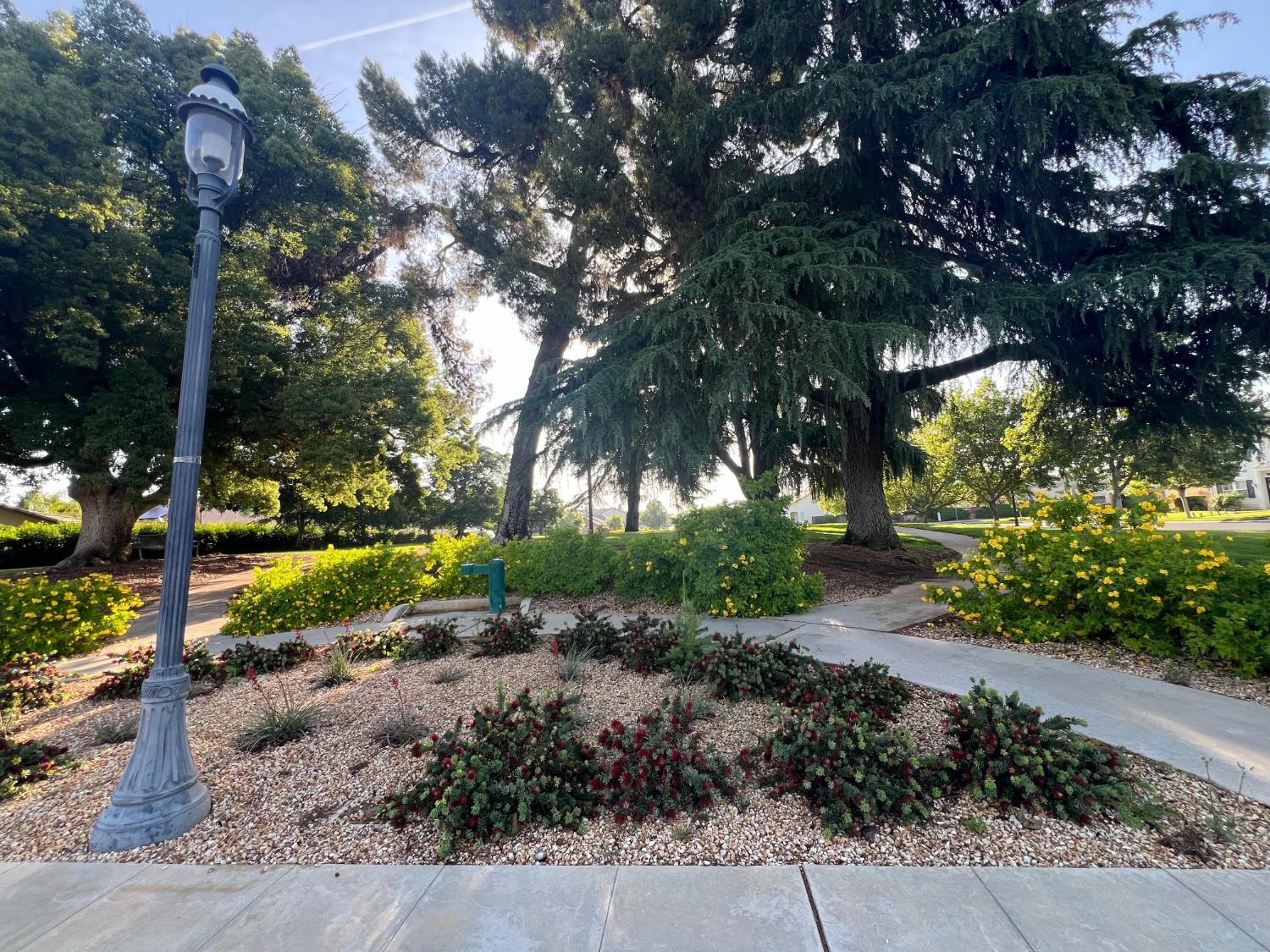1902 Everglade Ave, Clovis, CA 93619