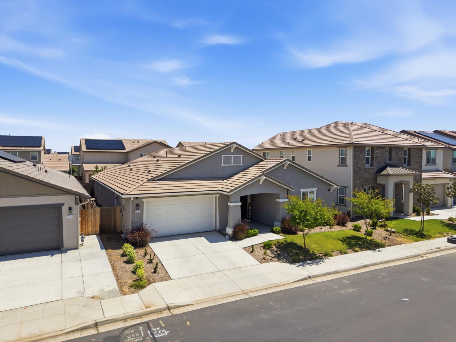2278 N Mcarthur Ave, Fresno, CA 93727