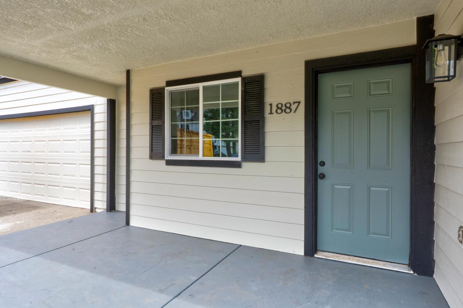 1887 Polson Ave, Clovis, CA 93611