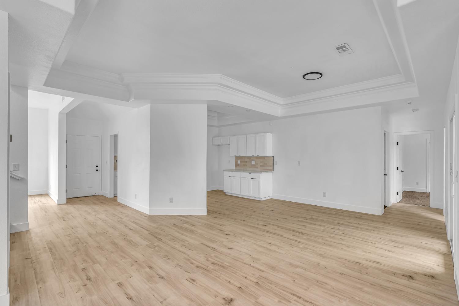 1887 Polson Ave, Clovis, CA 93611