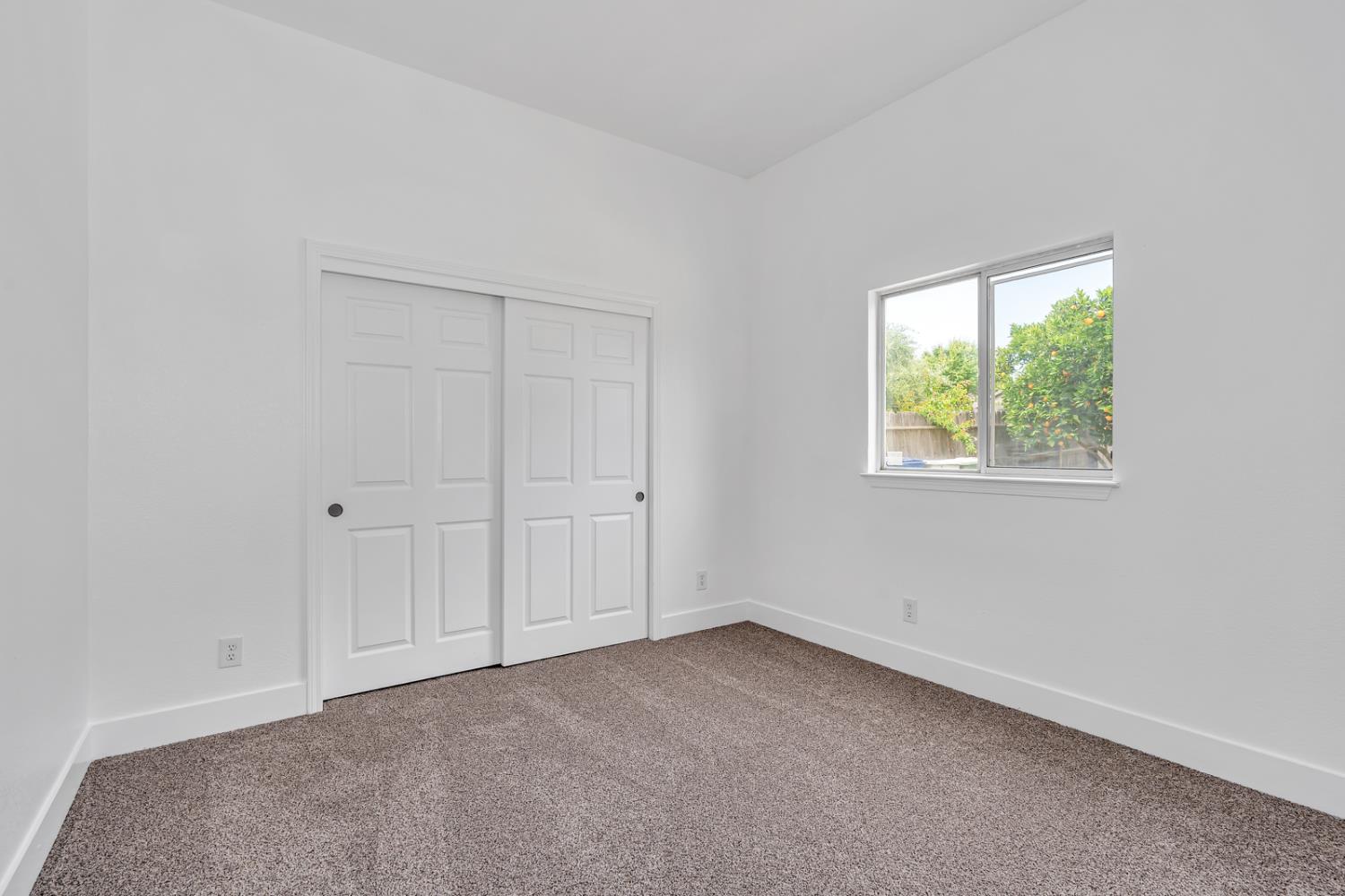 1887 Polson Ave, Clovis, CA 93611