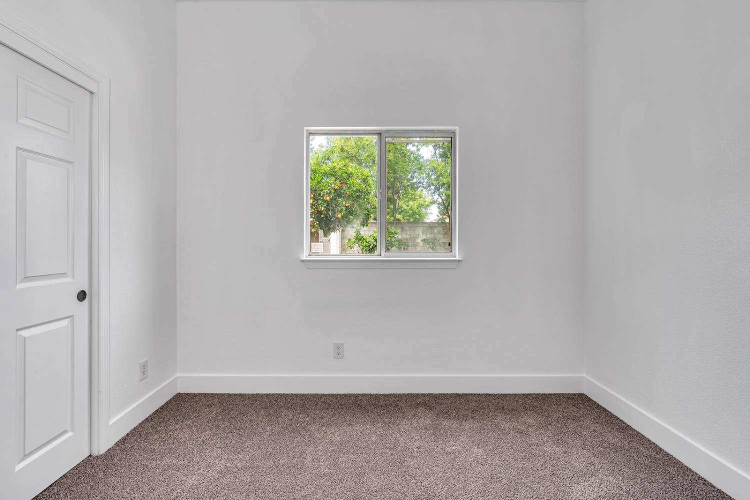 1887 Polson Ave, Clovis, CA 93611