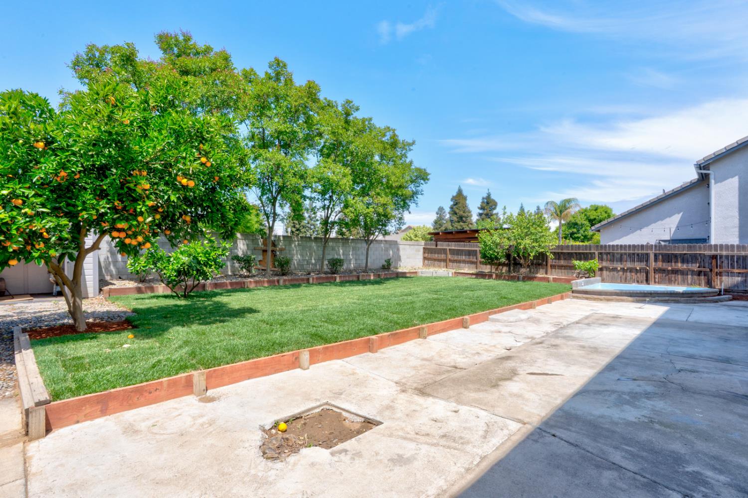 1887 Polson Ave, Clovis, CA 93611