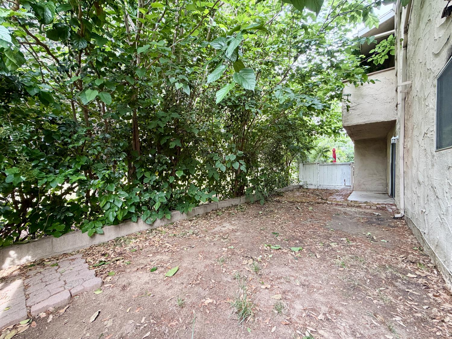 1250 E Shaw Ave #122, Fresno, CA 93710