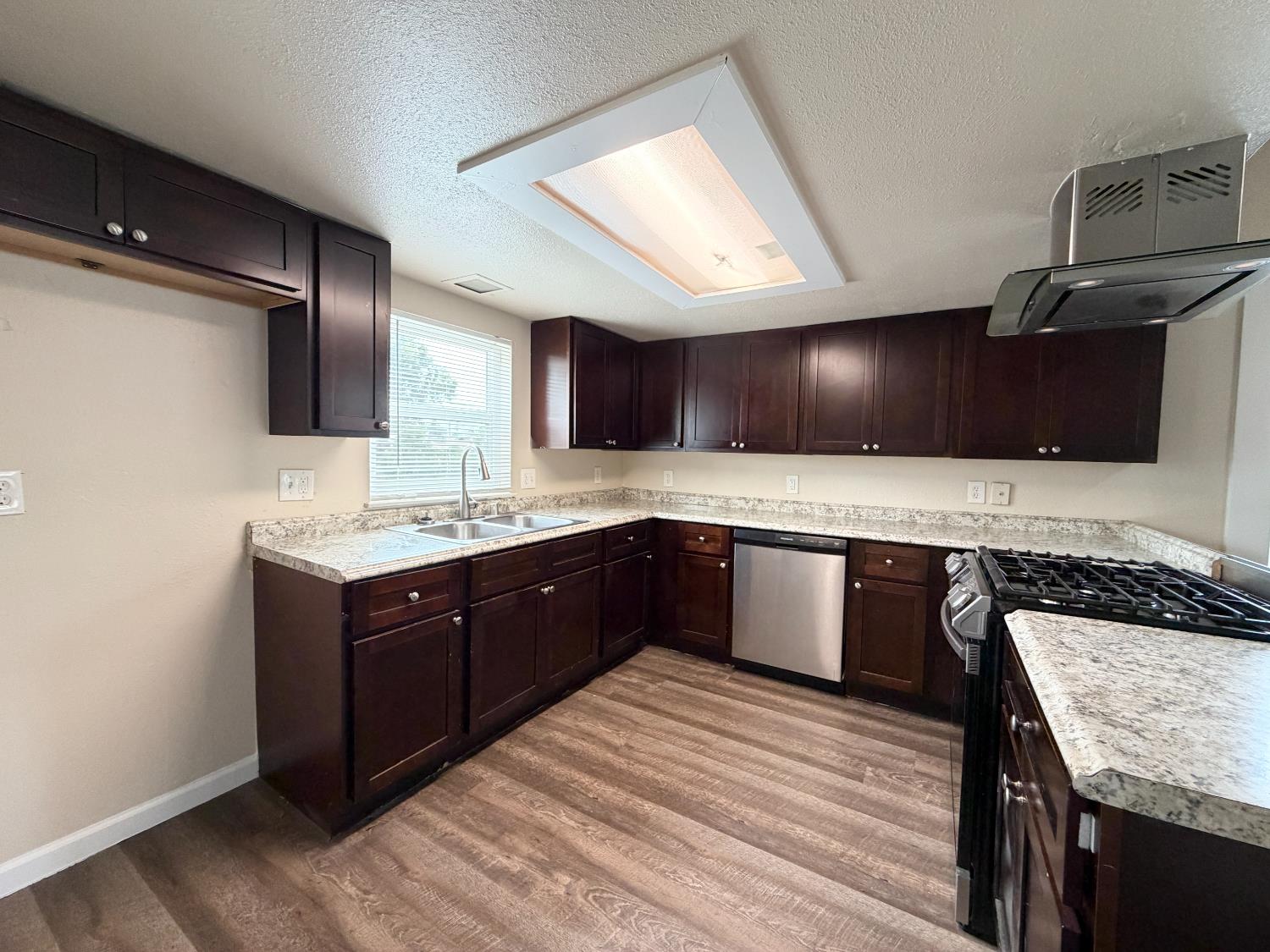 622 N Palm Ave, Fresno, CA 93728