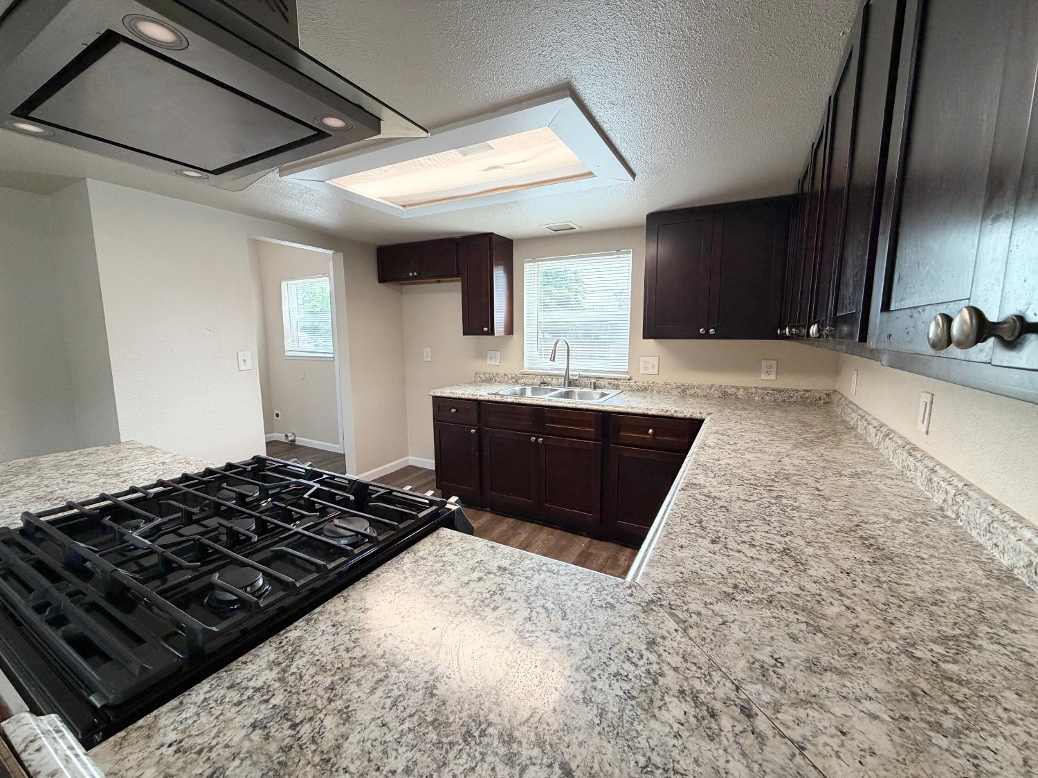 622 N Palm Ave, Fresno, CA 93728