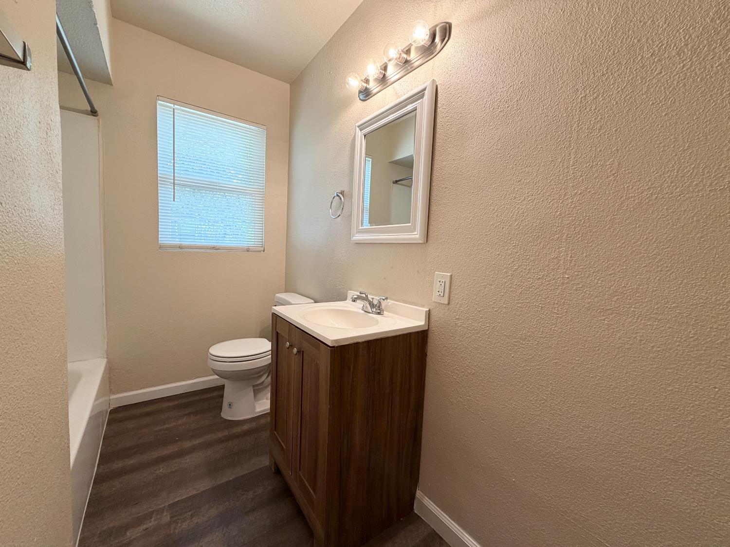 622 N Palm Ave, Fresno, CA 93728