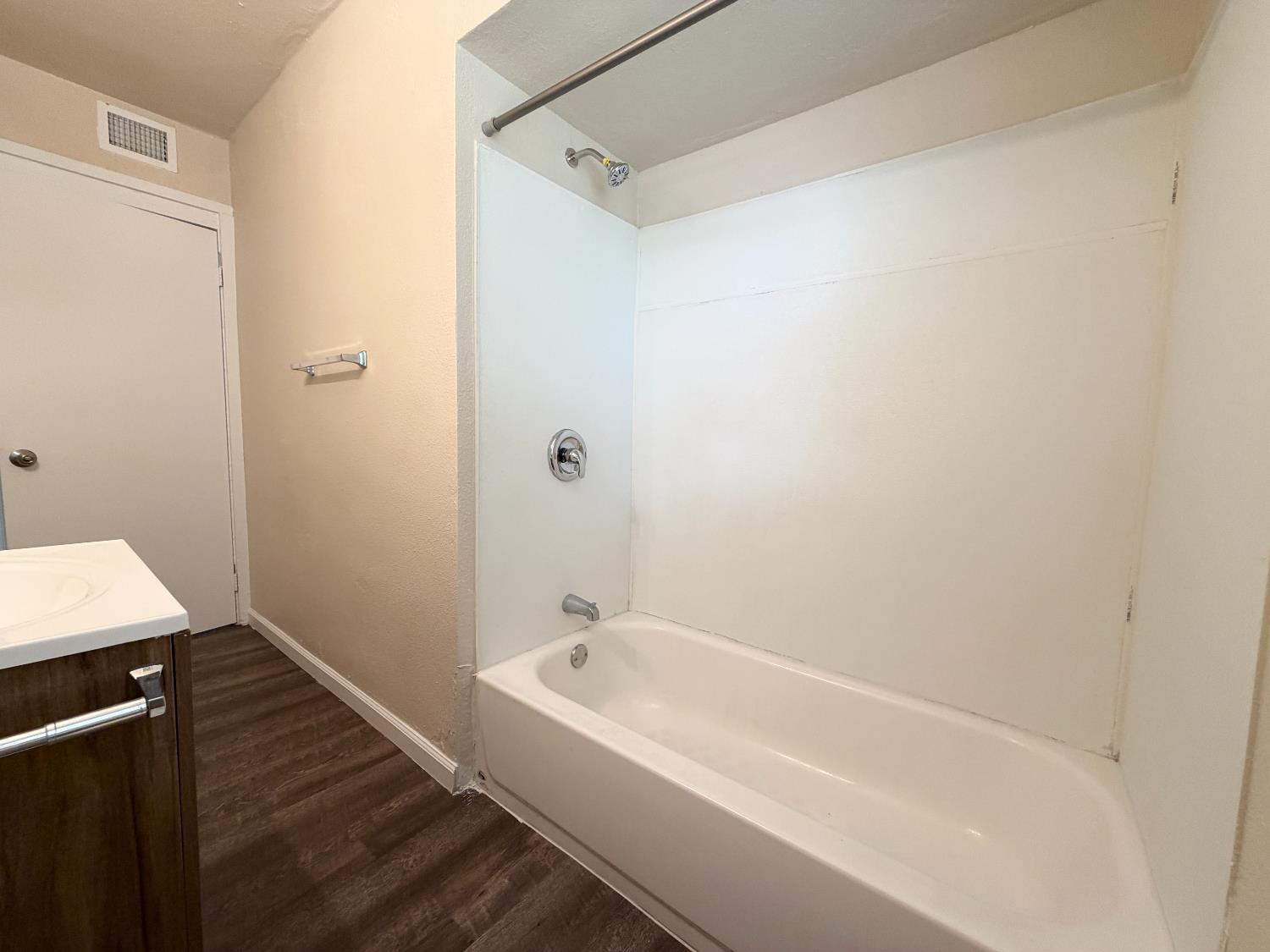 622 N Palm Ave, Fresno, CA 93728