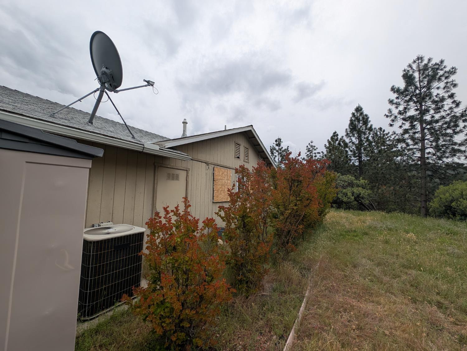 42478 Nelder Heights Dr, Oakhurst, CA 93644