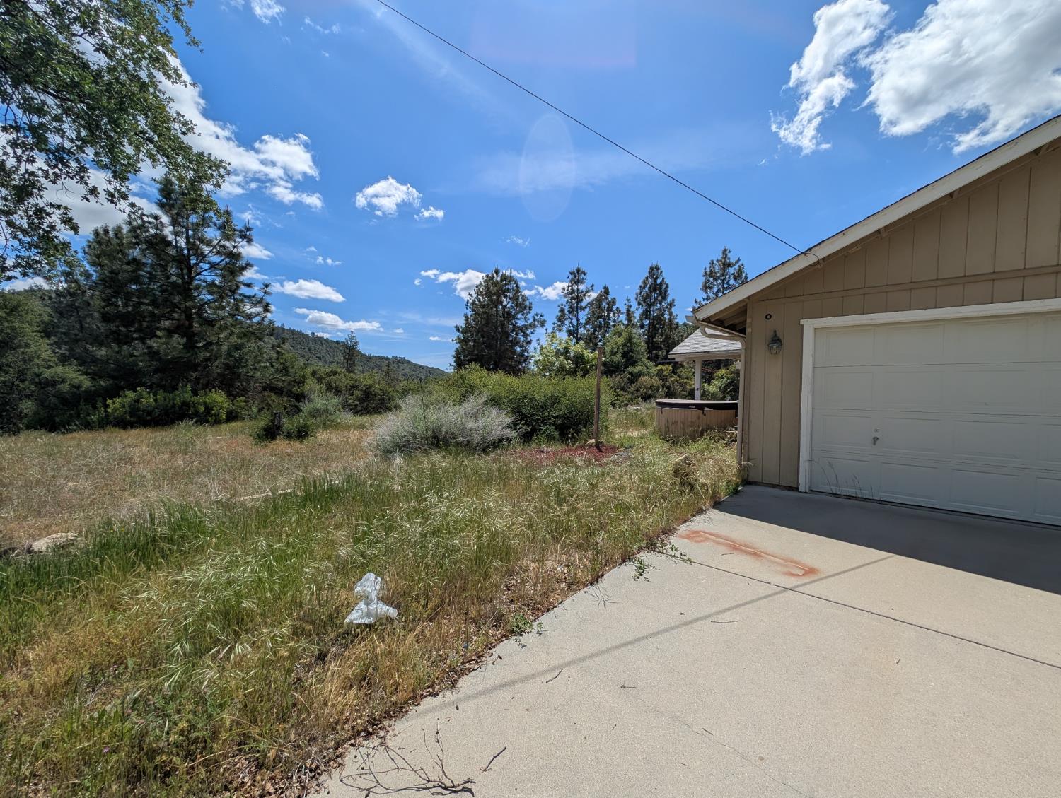 42478 Nelder Heights Dr, Oakhurst, CA 93644